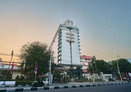 Horison Ultima Menteng Tampak Depan